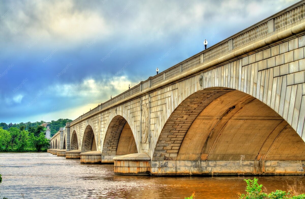 Arlington Memorial Bridge spanning the Potomac River in Washington, DC