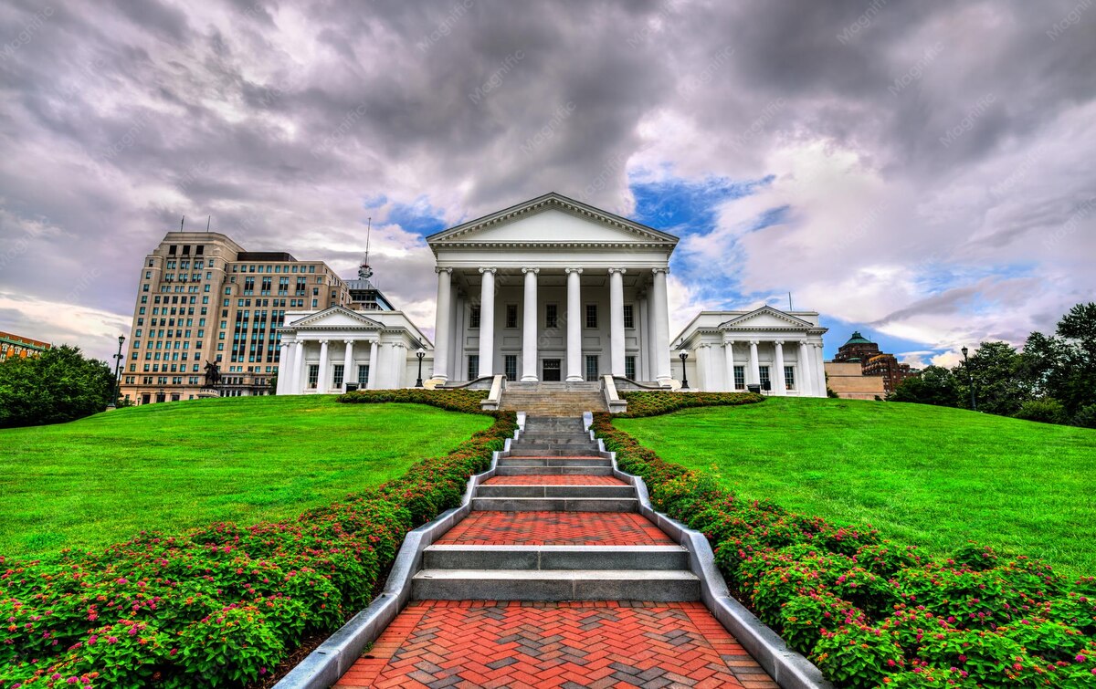 Neoclassical Virginia State Capitol building in Richmond